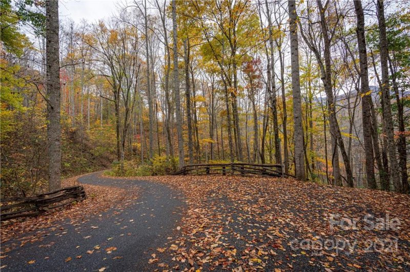 Property image 2 at 10 Grey Stone Place, Maggie Valley, NC 28751