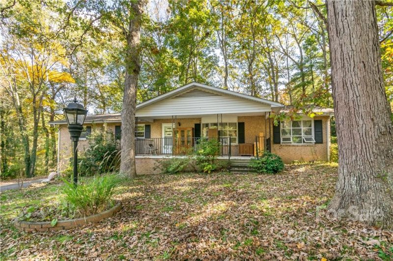 Property image 2 at 209 Beth Drive, Hendersonville, NC 28791