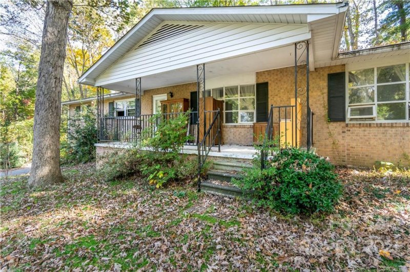 Property image 3 at 209 Beth Drive, Hendersonville, NC 28791