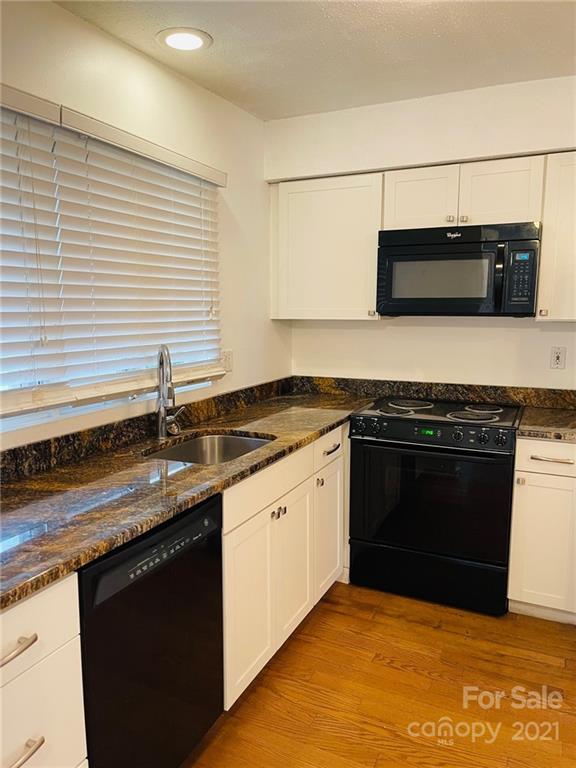 Property image 2 at 1624 Hollow Drive, Charlotte, NC 28212