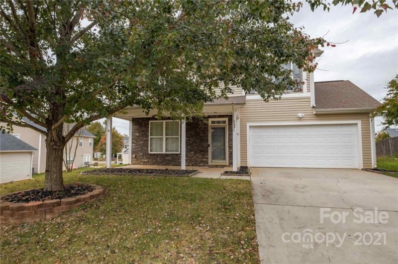 Property image 2 at 909 Murphy Court, Fort Mill, SC 29715