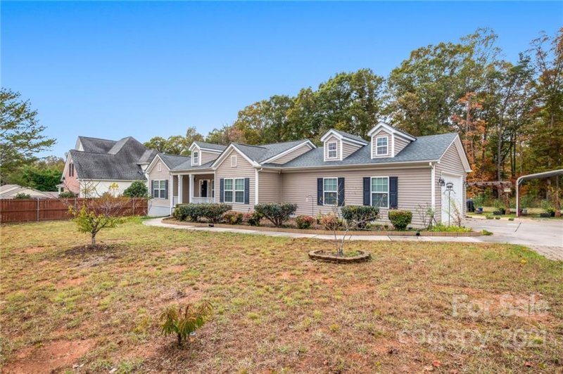 Property image 2 at 5071 Arden Gate Drive, Iron Station, NC 28080