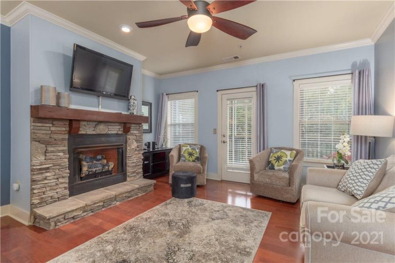 Property image 4 at 9 Kenilworth Knoll, Asheville, NC 28805