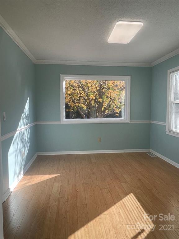 Property image 2 at 3305 Sherwood Circle, Gastonia, NC 28056