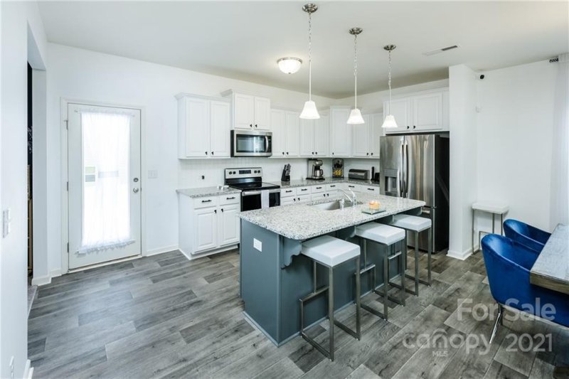 Property image 4 at 9029 Colwick Hill Lane, Charlotte, NC 28215