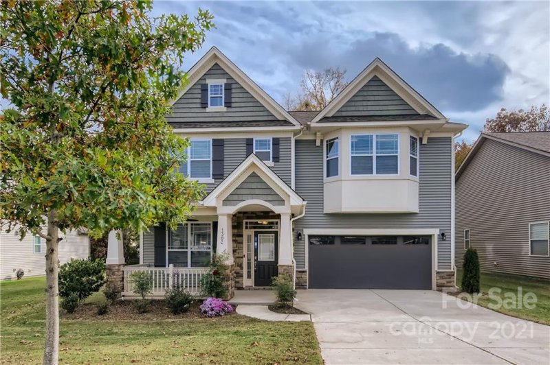 1302 Kings Grove Drive