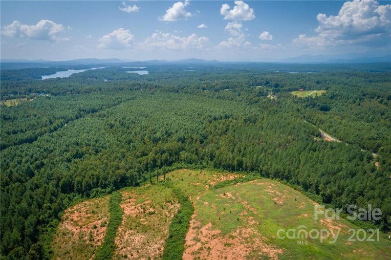 Property image 2 at 1053 Greene Court, Morganton, NC 28655