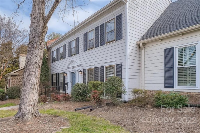 Property image 2 at 7528 Red Oak Lane, Charlotte, NC 28226