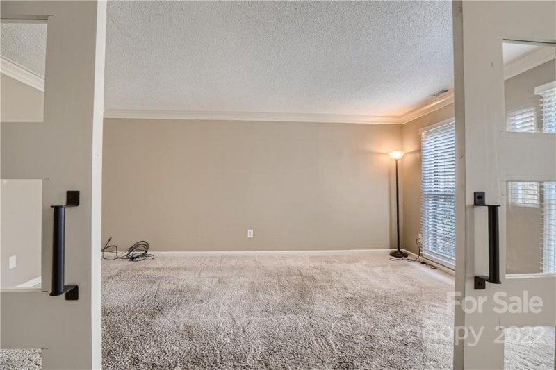 Property image 5 at 7528 Red Oak Lane, Charlotte, NC 28226