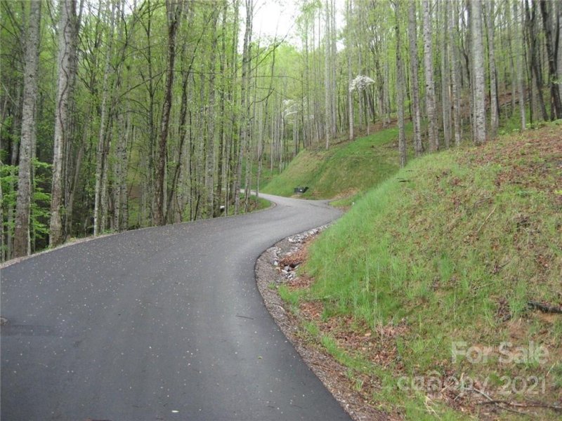 Property image 3 at 12 Greystone Place, Maggie Valley, NC 28751