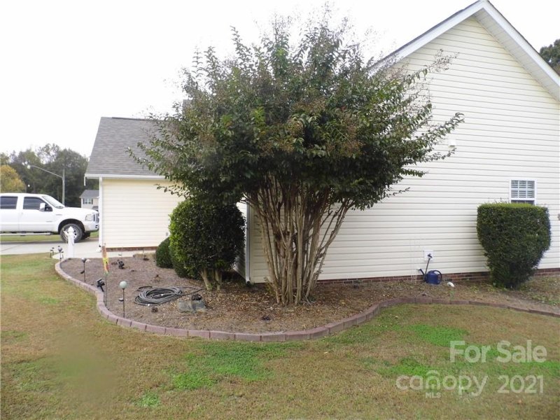 Property image 3 at 1234 Glory Court, Oakboro, NC 28129