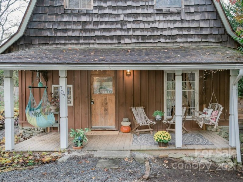 Property image 2 at 707 Miami Terrace, Hendersonville, NC 28791