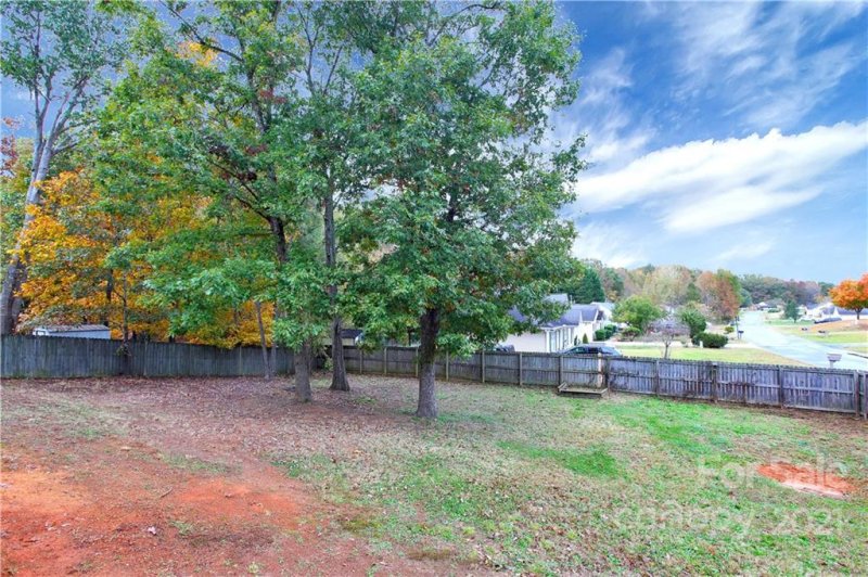 Property image 4 at 513 Canary Court, Wingate, NC 28174