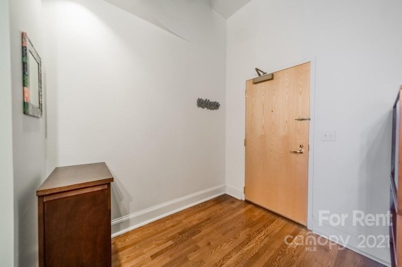 Property image 3 at 127 N Tryon Street, Charlotte, NC 28202