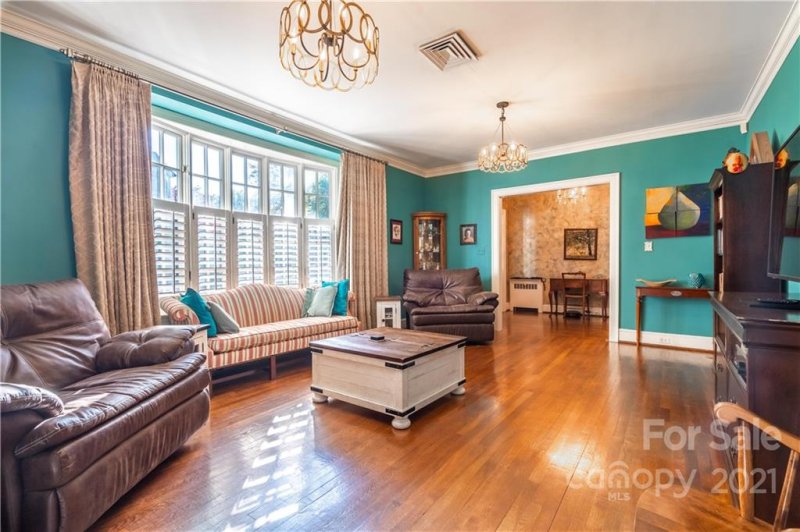 Property image 5 at 7 7th Avenue, Hickory, NC 28601