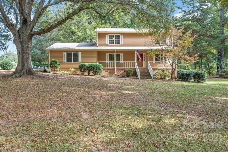 1357 Pinecrest Drive