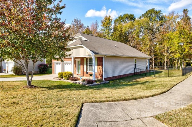Property image 3 at 571 Rough Hewn Lane, Rock Hill, SC 29730