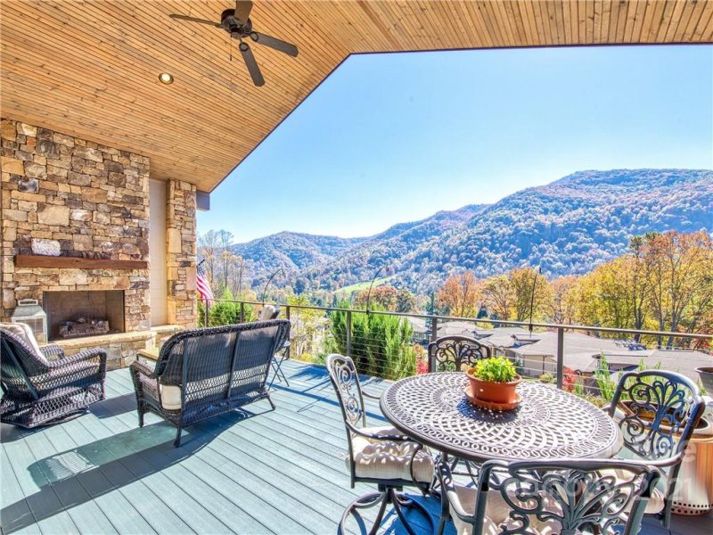 Property image 2 at 171 Plateau Drive, Maggie Valley, NC 28751