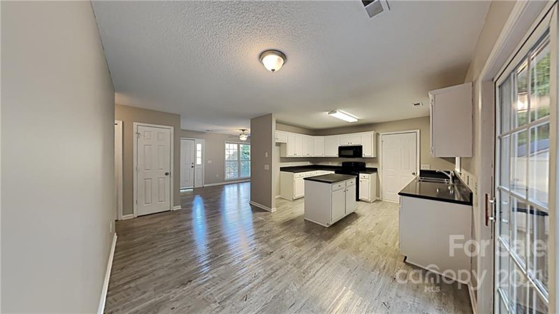 Property image 2 at 1862 Green Leaf Court, Conover, NC 28613