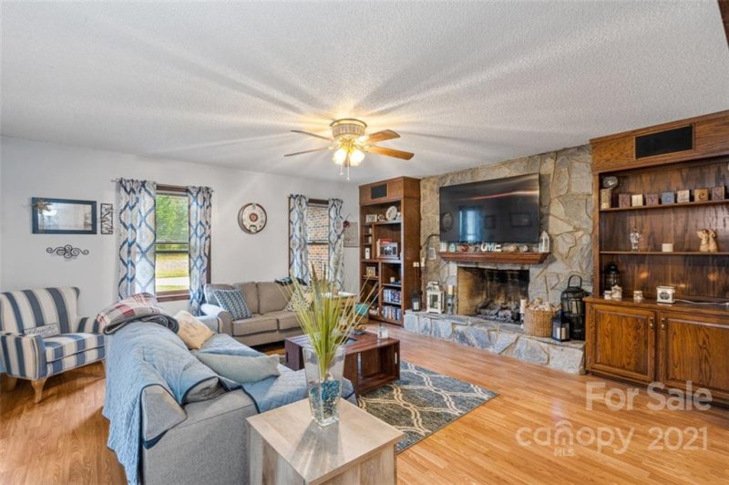 Property image 2 at 209 Timber Ridge Drive, Lenoir, NC 28645