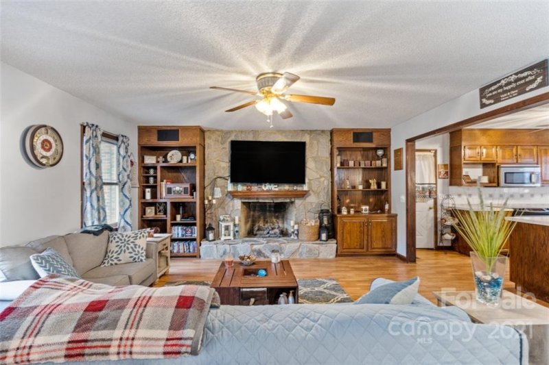 Property image 3 at 209 Timber Ridge Drive, Lenoir, NC 28645