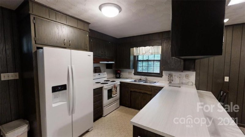 Property image 4 at 168 Valley Road, Hickory, NC 28601