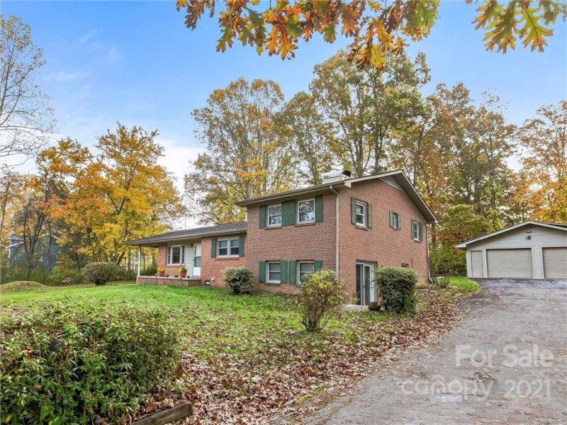 Property image 3 at 211 Gull Avenue, East Flat Rock, NC 28726