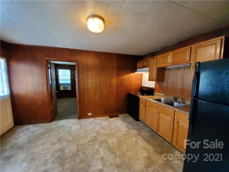 Property image 3 at 2113 Camp Greene Street, Charlotte, NC 28208