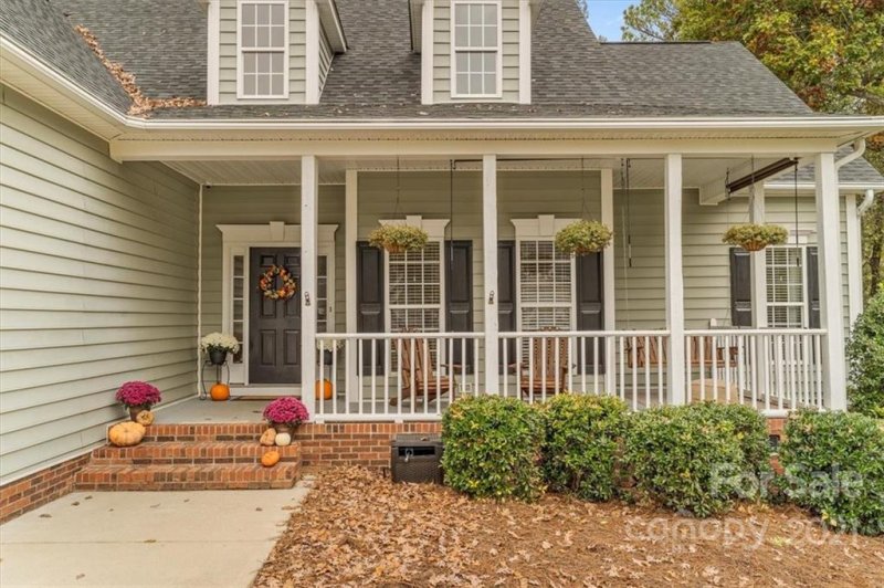 Property image 2 at 1510 Coatsworth Lane, Rock Hill, SC 29732