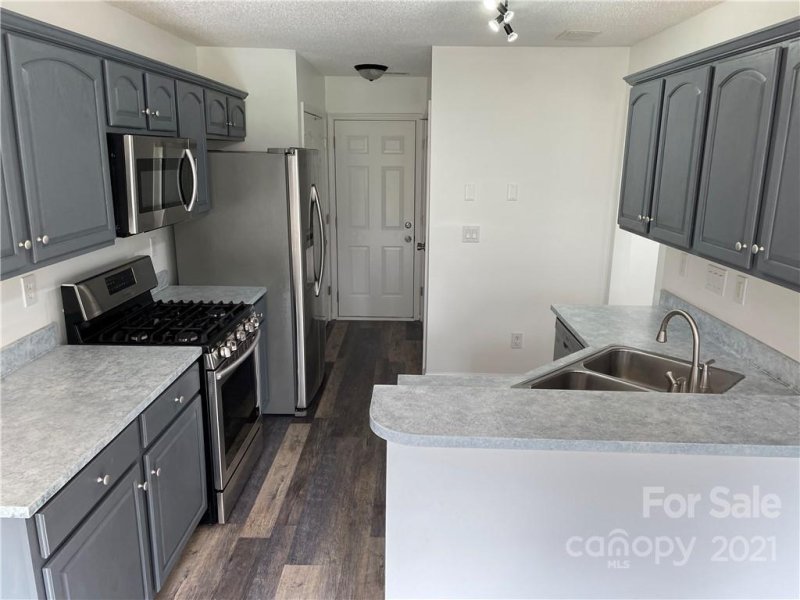 Property image 4 at 6532 Mallard Park Drive, Charlotte, NC 28269