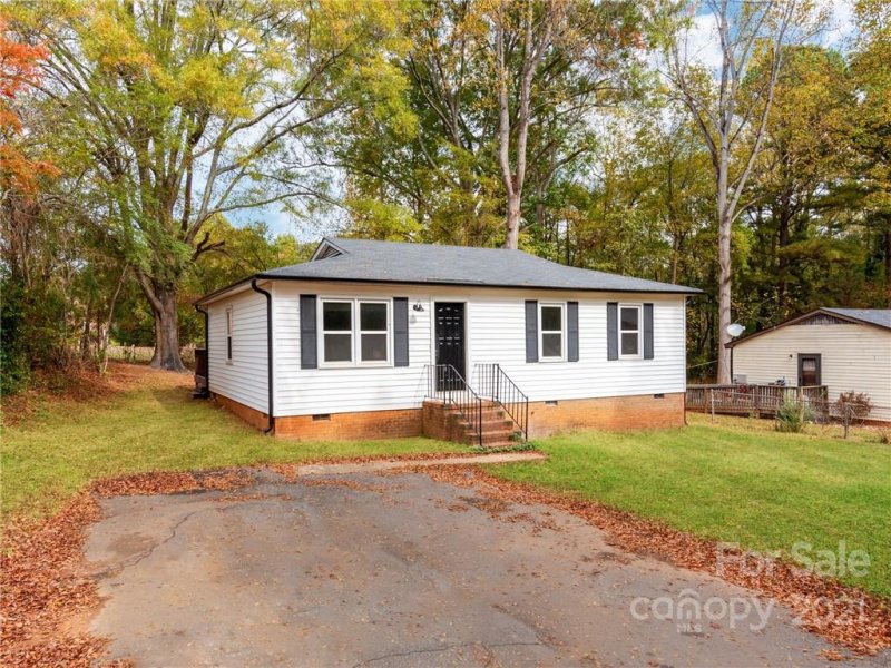 Property image 2 at 107 Hickory Lane, York, SC 29745