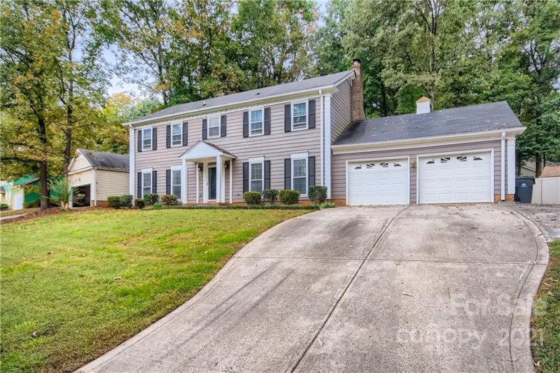 Property image 2 at 7311 Canyon Drive, Charlotte, NC 28262