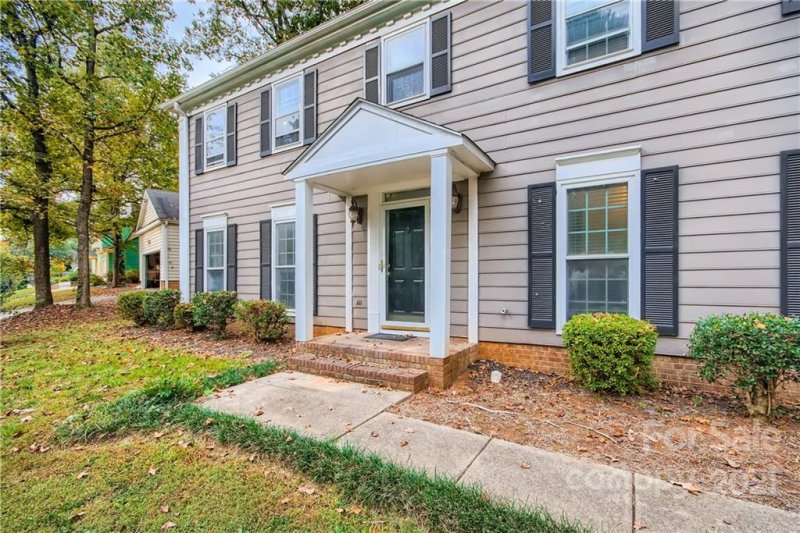 Property image 3 at 7311 Canyon Drive, Charlotte, NC 28262