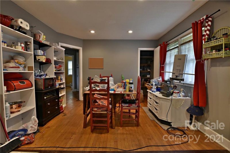 Property image 5 at 424 Walnut Avenue, Gastonia, NC 28054