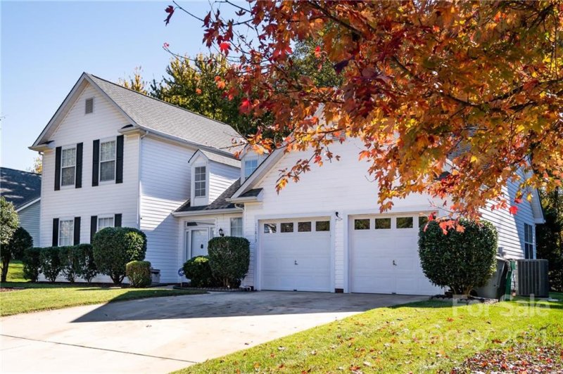 Property image 2 at 11813 Old Timber Road, Charlotte, NC 28269