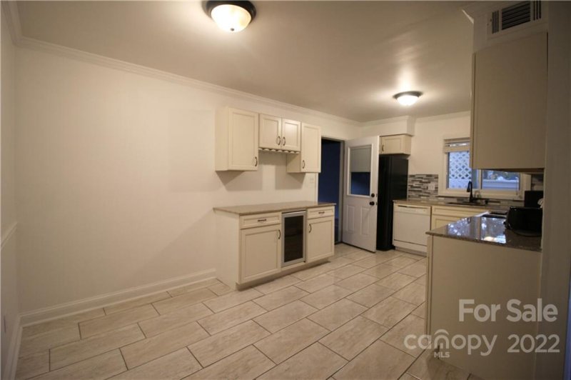 Property image 2 at 1626 Hollow Drive, Charlotte, NC 28212