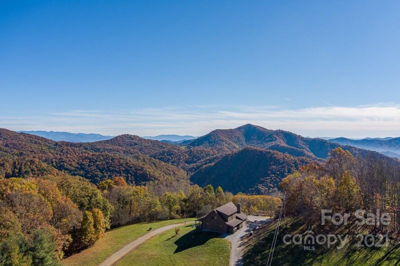 Property image 2 at 620 Pioneer Ridge Road, Canton, NC 28716