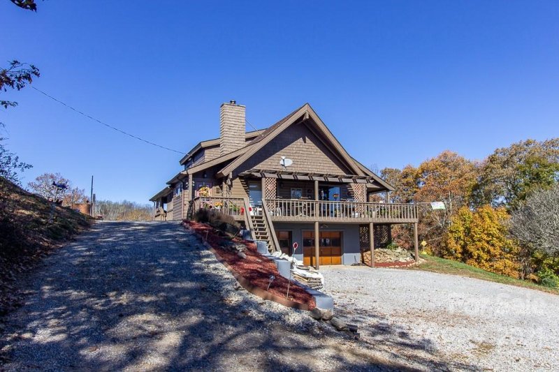 Property image 3 at 620 Pioneer Ridge Road, Canton, NC 28716