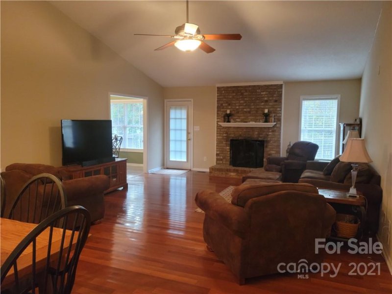Property image 3 at 151 Stumpy Creek Road, Mooresville, NC 28117