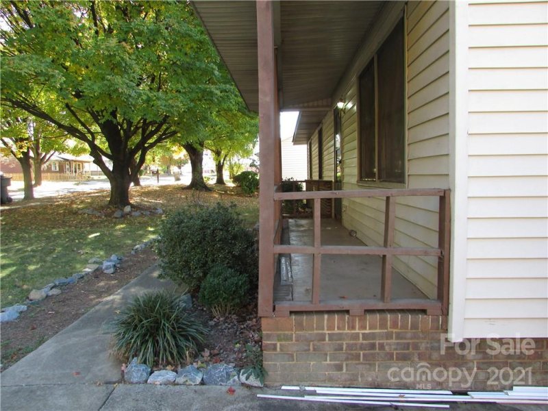 Property image 4 at 1509 Whisnant Street, Charlotte, NC 28206