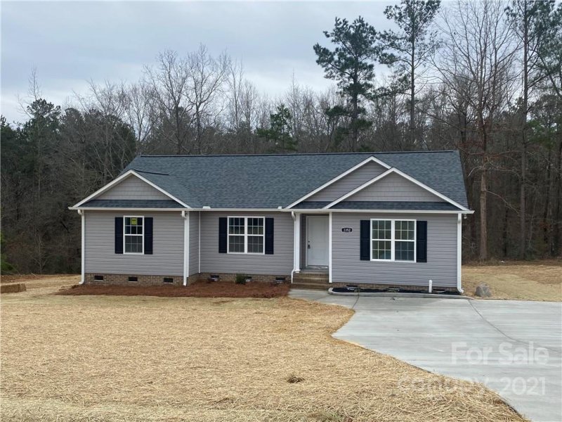 3352 Silver Fox Circle