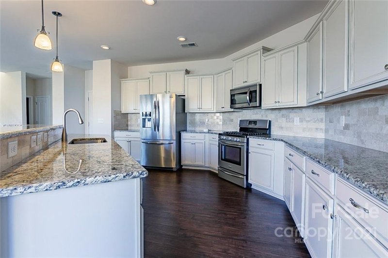Property image 4 at 13414 Hyperion Hills Lane, Charlotte, NC 28278