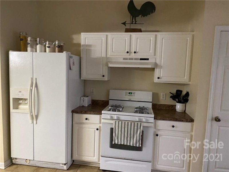 Property image 4 at 5115 Avening Court, Charlotte, NC 28215