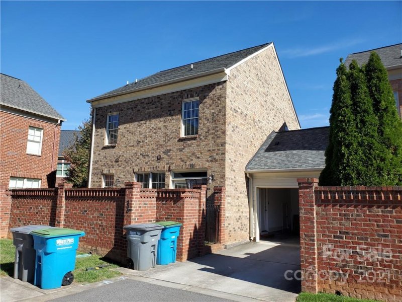 Property image 2 at 300 Rosemont Row, Belmont, NC 28012