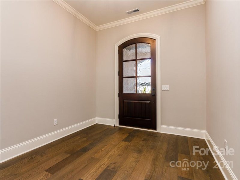 Property image 4 at 111 Thorncote Place Court, Charlotte, NC 28226