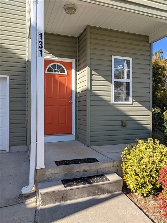 Property image 3 at 131 High Bluff Circle, Mooresville, NC 28115