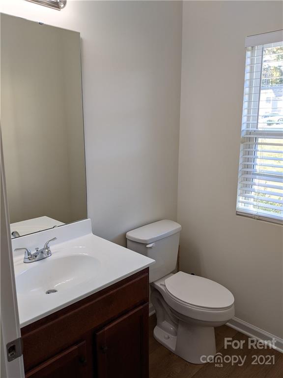 Property image 5 at 131 High Bluff Circle, Mooresville, NC 28115