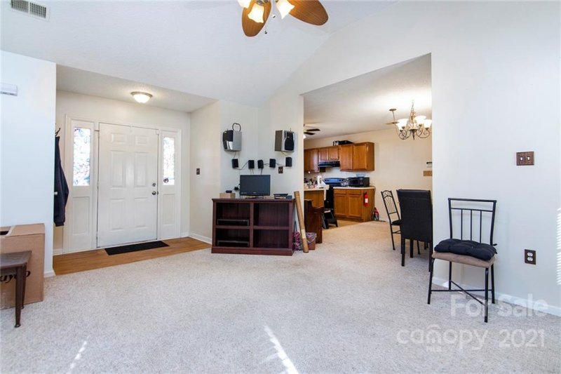 Property image 3 at 11600 Calgary Drive, Charlotte, NC 28215