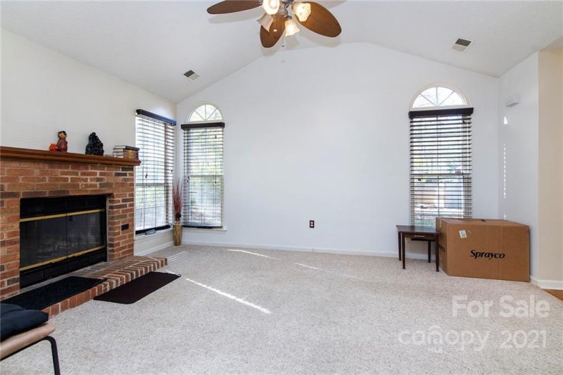 Property image 4 at 11600 Calgary Drive, Charlotte, NC 28215