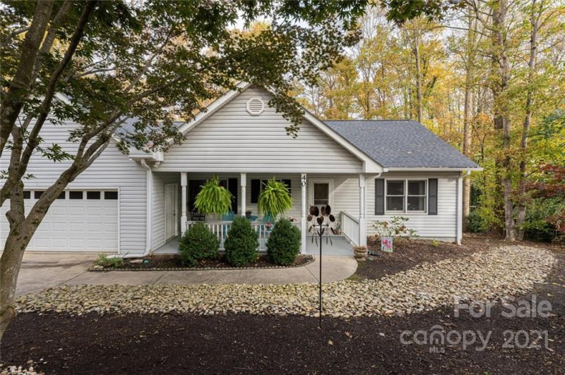 Property image 3 at 40 Spring Hill Circle, Arden, NC 28704